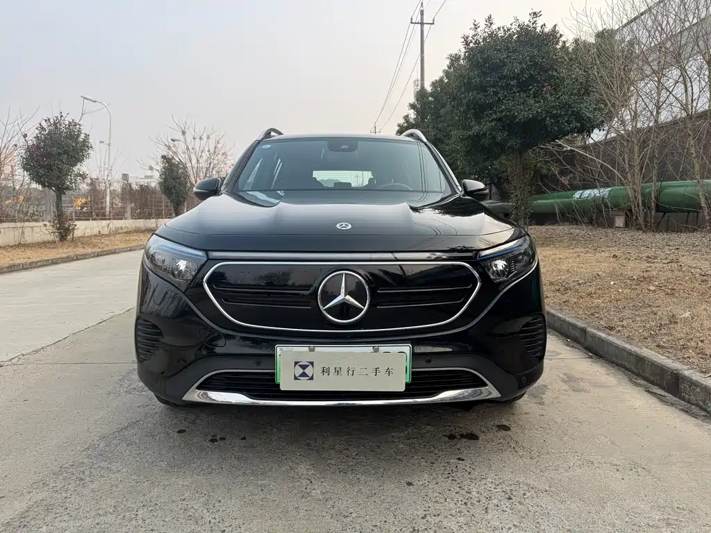 Mercedes-Benz EQB 2024