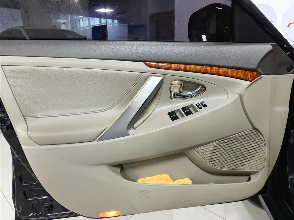 Toyota Camry 2008 — фото 14