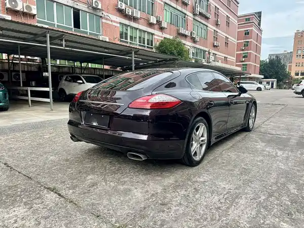 Porsche Panamera 2012
