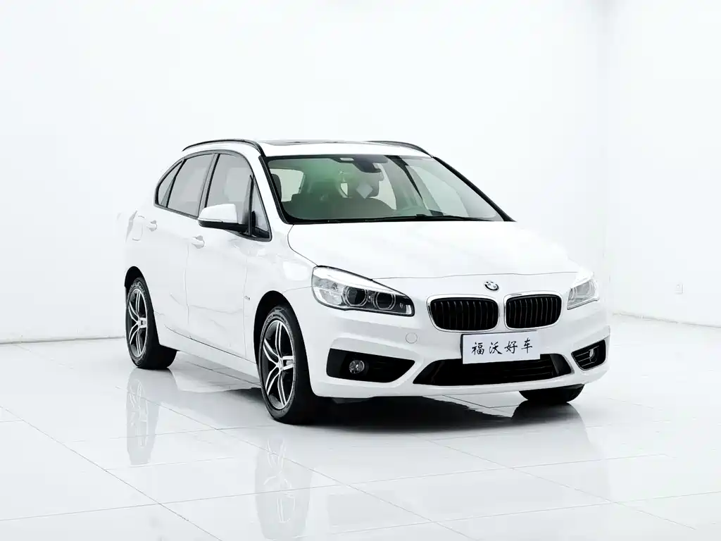 BMW 2 Series Active Tourer 2017 — фото 3