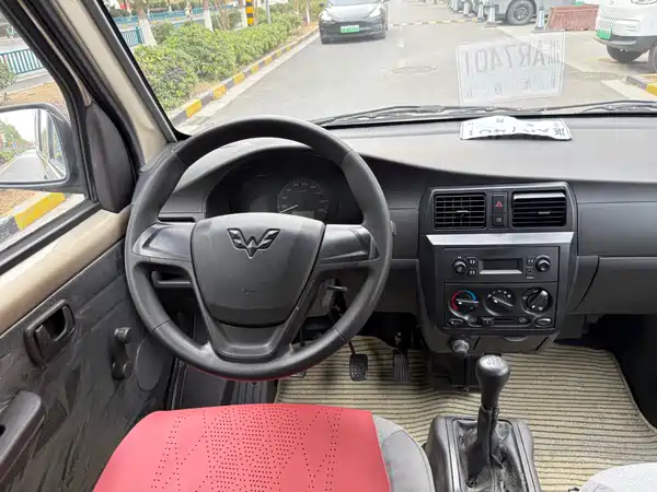 Wuling Rongguang 2017