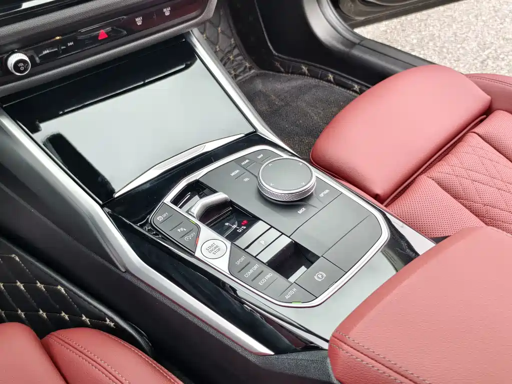 BMW 3 Series 2023 — фото 13