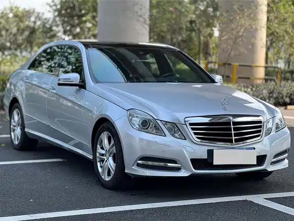 Mercedes-Benz E-Class 2010