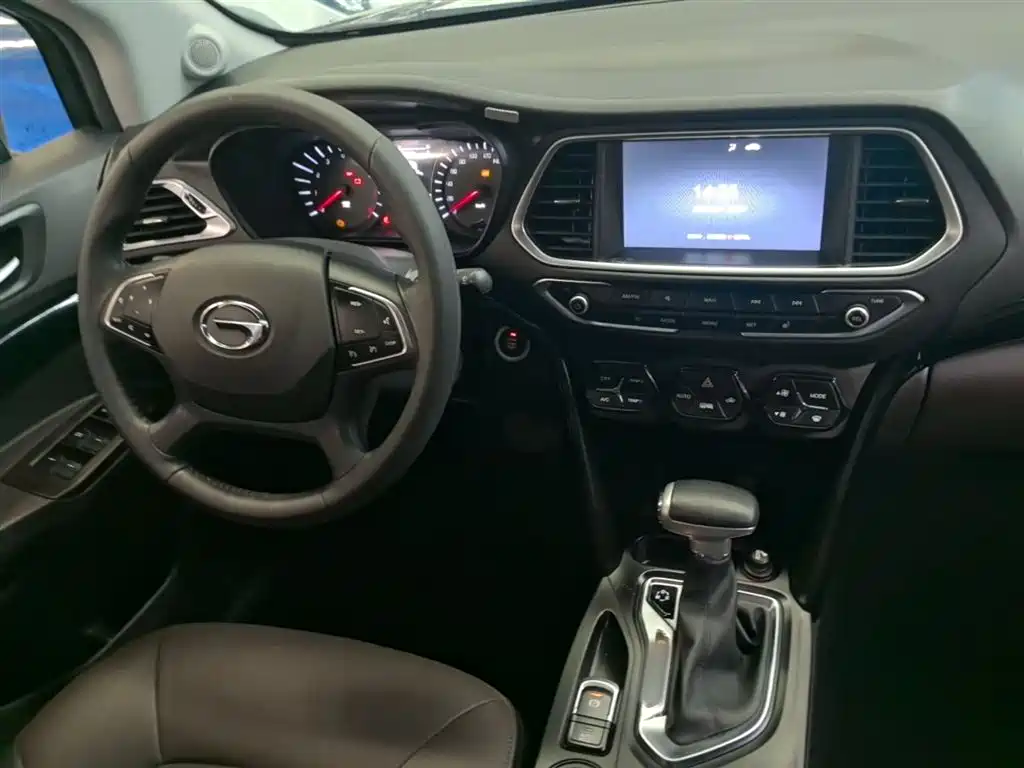 GAC Motor Trumpchi GS4 2018 — фото 10