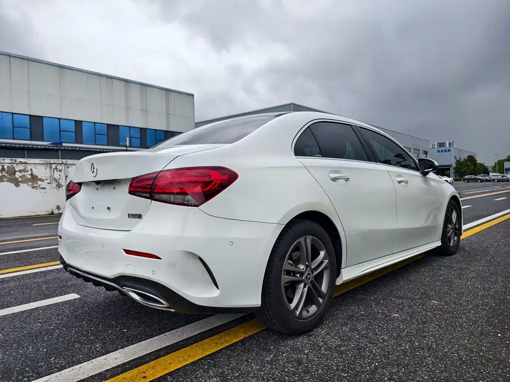 Mercedes-Benz A-Class 2020 — фото 9