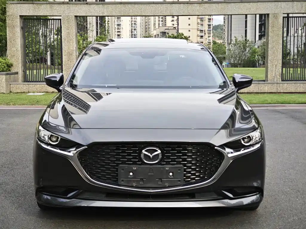 Mazda 3 Axela 2021 — фото 2