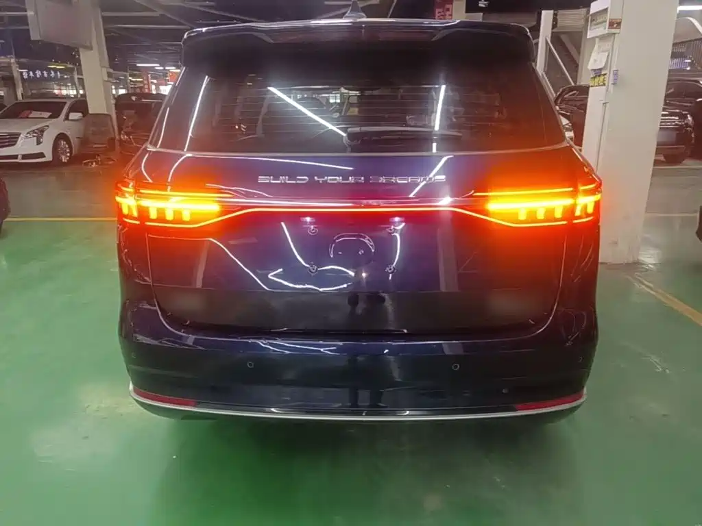 BYD MAX 2022 — фото 6