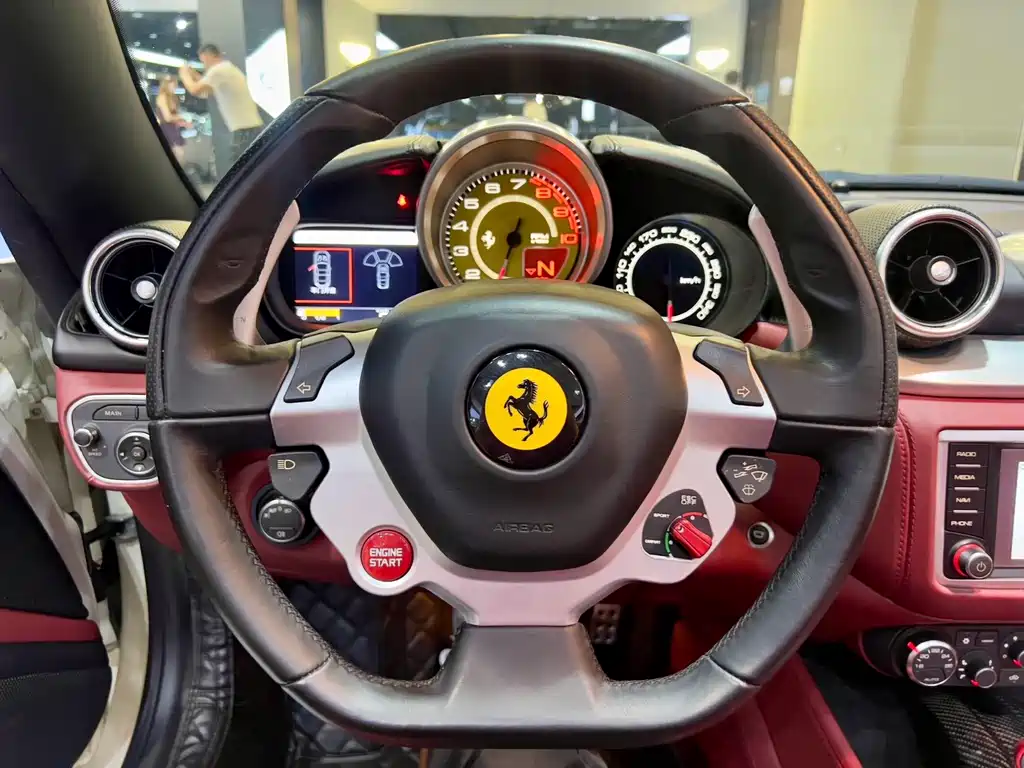 Ferrari California T 2015 — фото 9