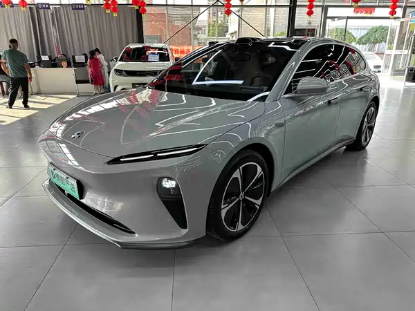 NIO ET5T 2024