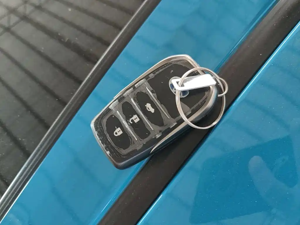 Toyota Corolla Hybrid 2019 — фото 9
