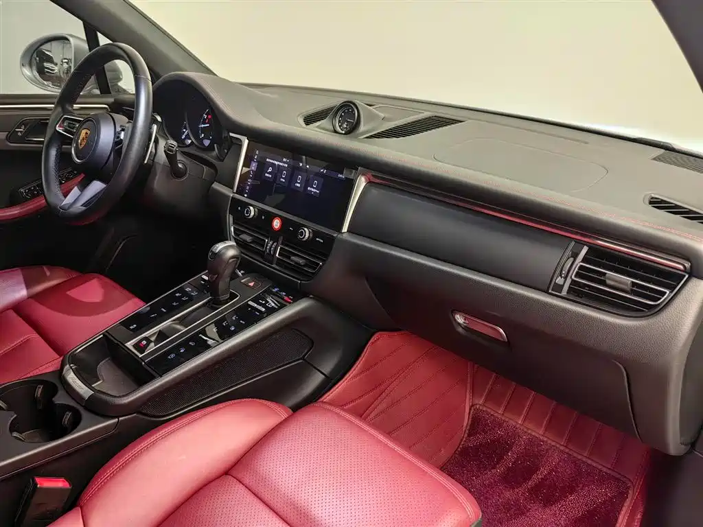 Porsche Macan 2023 — фото 10