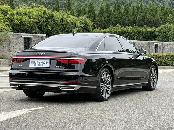 Audi A8 2022