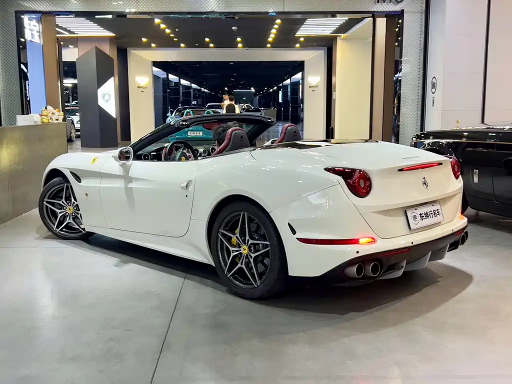 Ferrari California T 2015 — фото 5