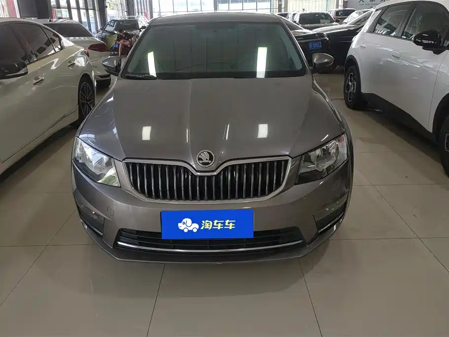 Skoda Octavia 2017 — фото 2