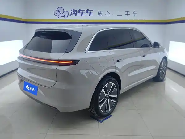 Li Auto L6 2024