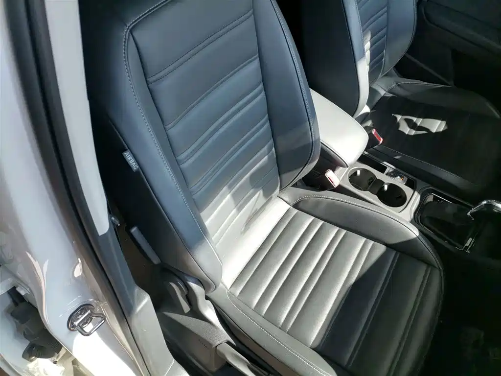 Volkswagen Touran 2018 — фото 25