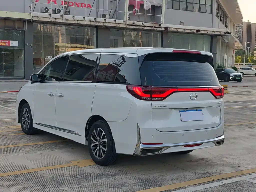 GAC Trumpchi M8 2024 — фото 5