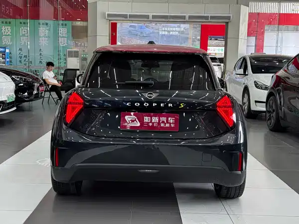 MINI Cooper 2024