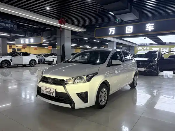 Toyota Yaris L 2015