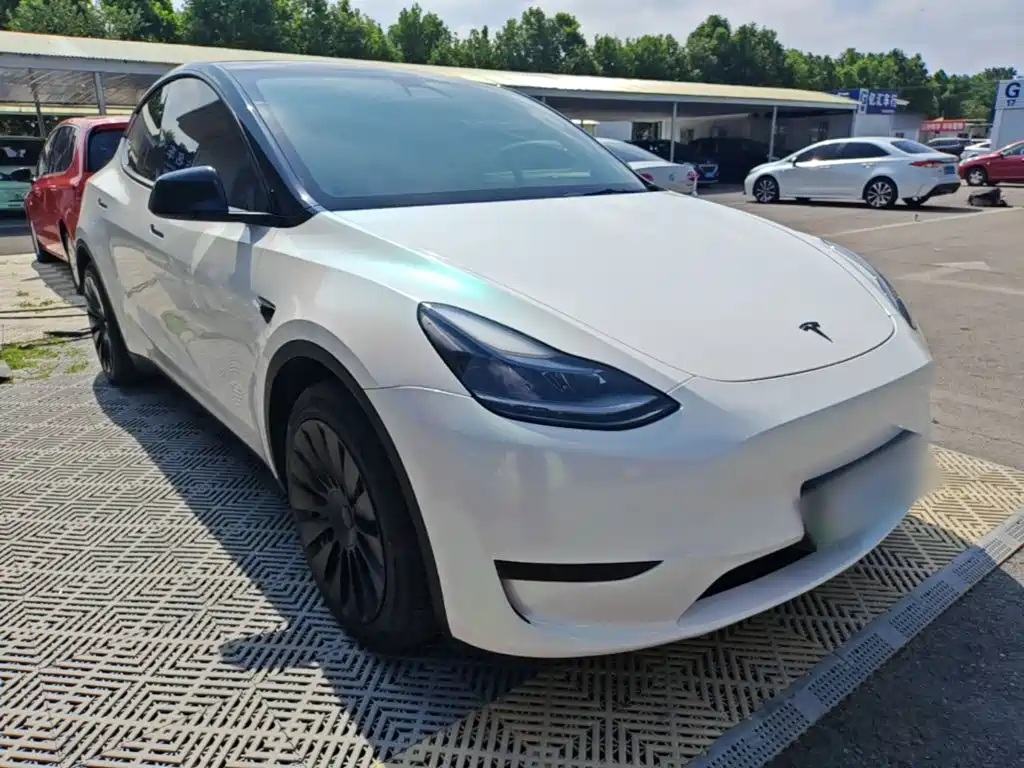 Tesla Model Y 2022 — фото 4