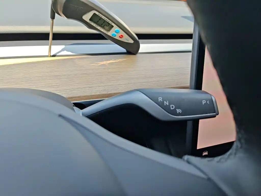 Tesla Model Y 2022 — фото 14