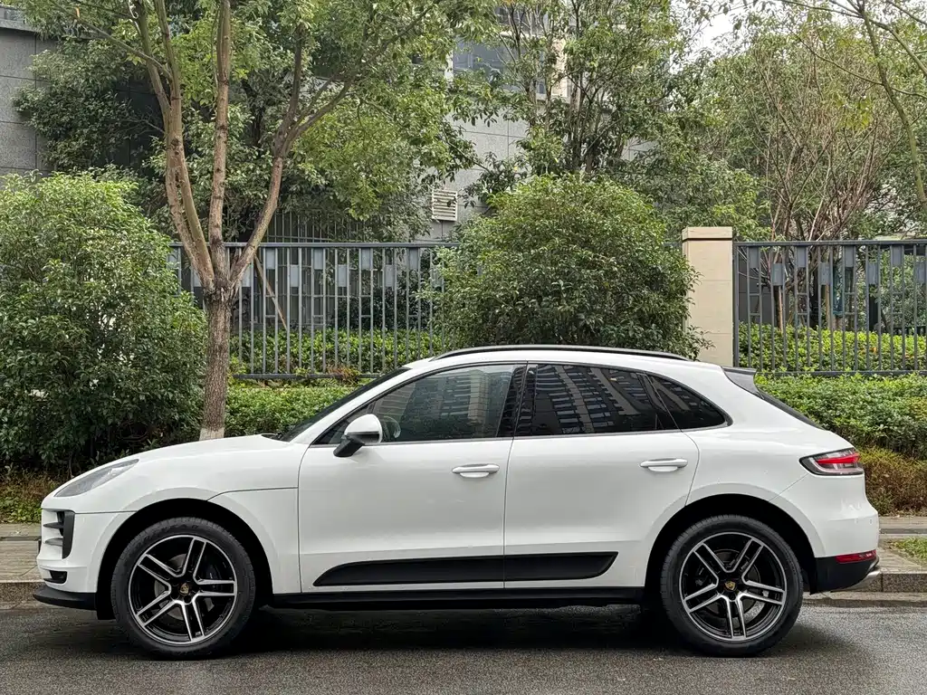 Porsche Macan 2022 — фото 3