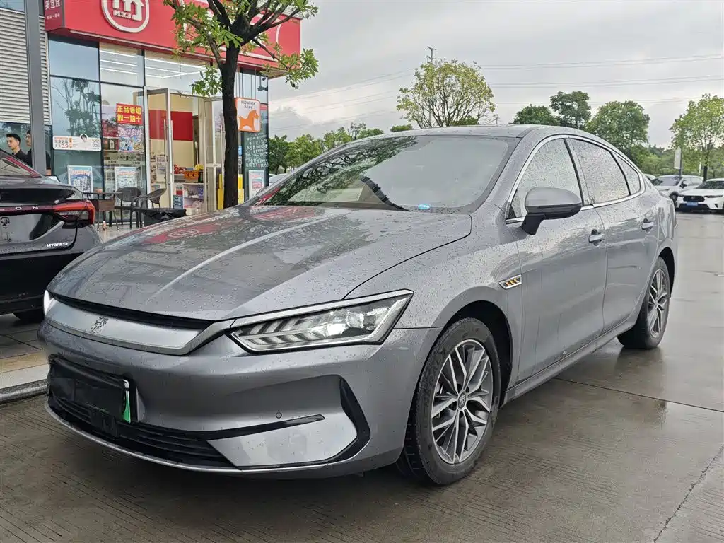 BYD Qin PLUS 2021 — фото 1