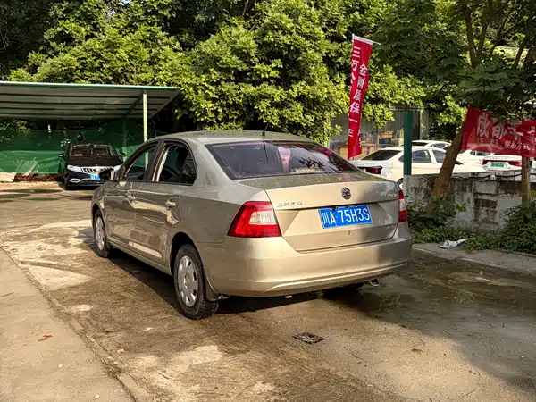Skoda Rapid 2013