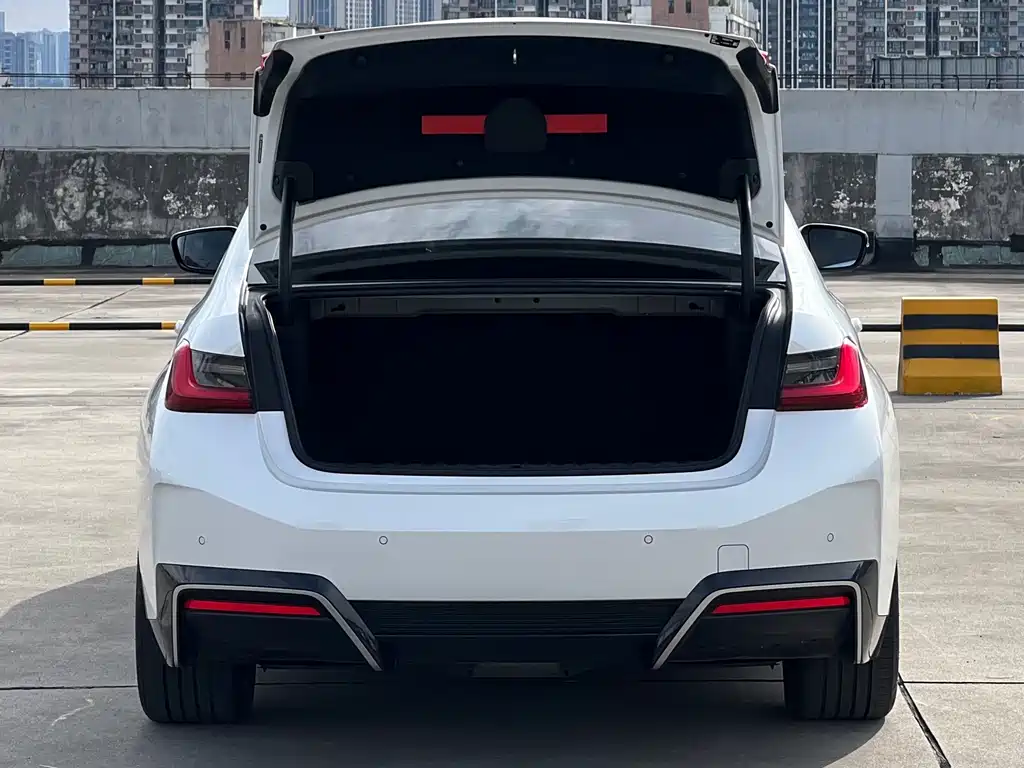 BMW i3 2022 — фото 24