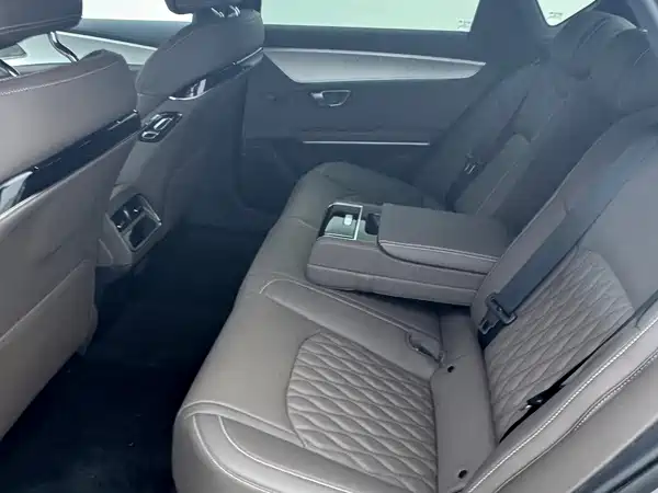 BYD Han 2025