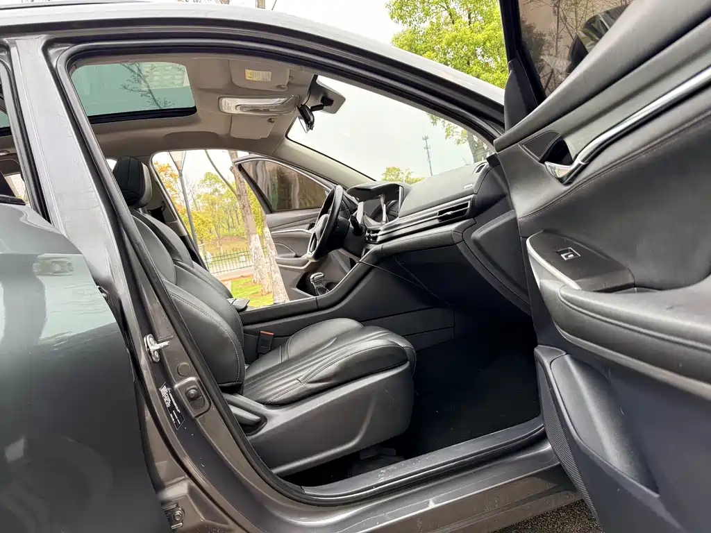 Changan CS75 PLUS 2019 — фото 10