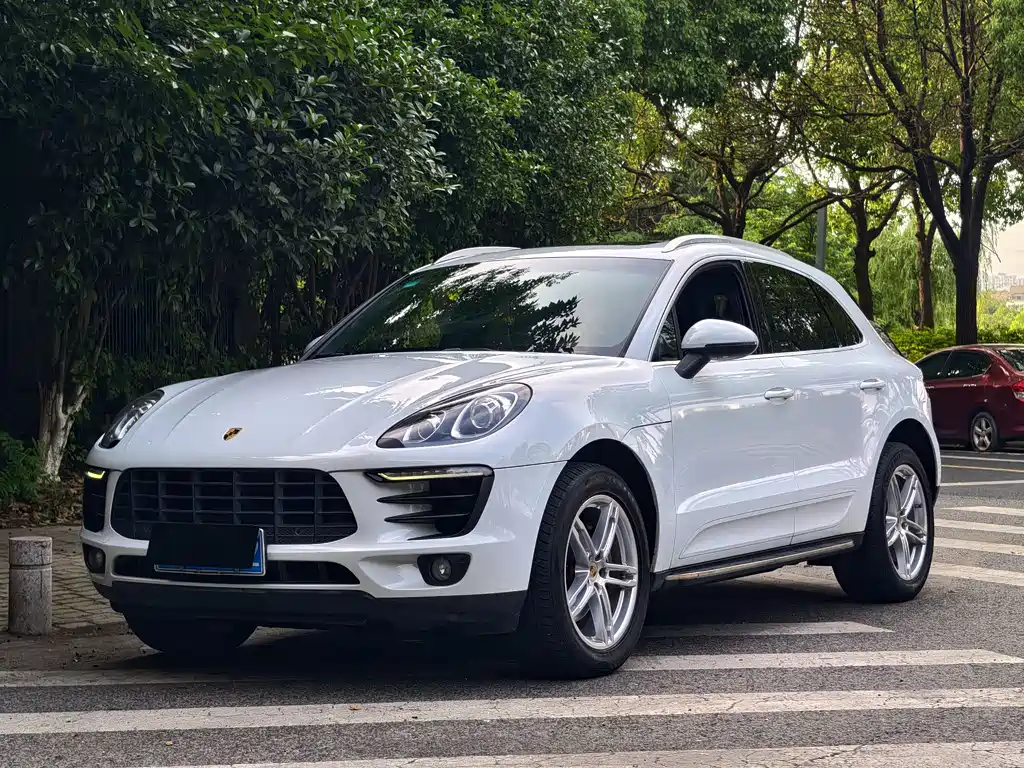 Porsche Macan 2015 — фото 1