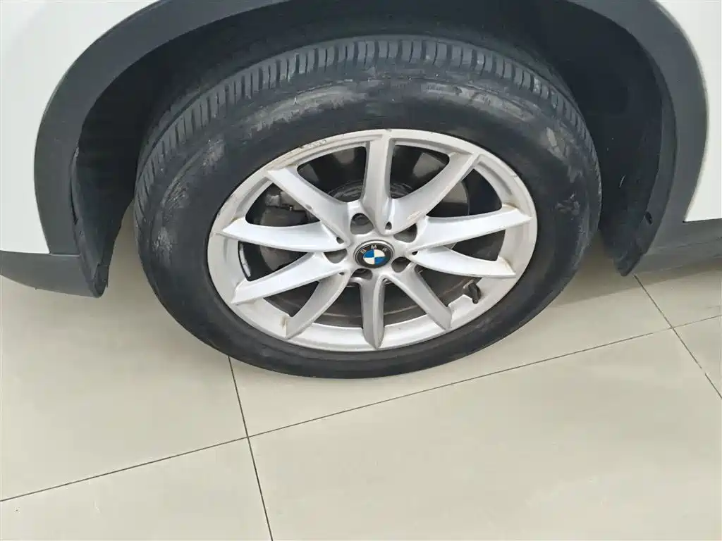 BMW X1 2018 — фото 24