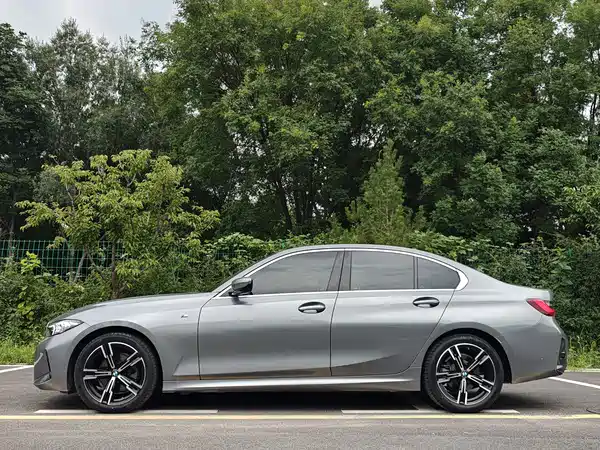 BMW 3 Series 2024