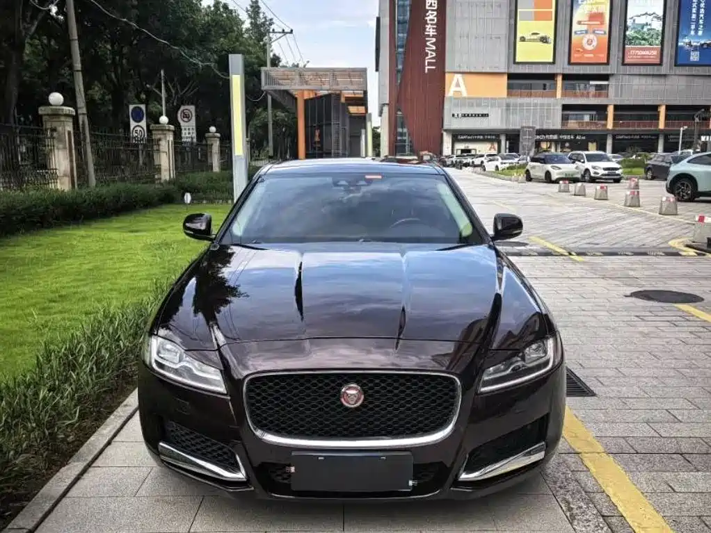Jaguar XFL 2018 — фото 2