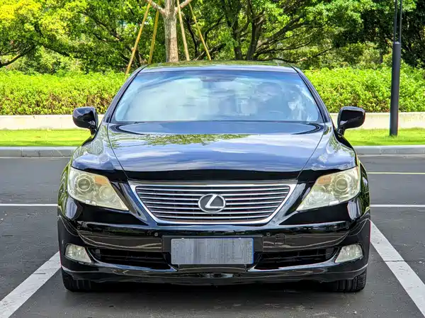 Lexus LS 2008