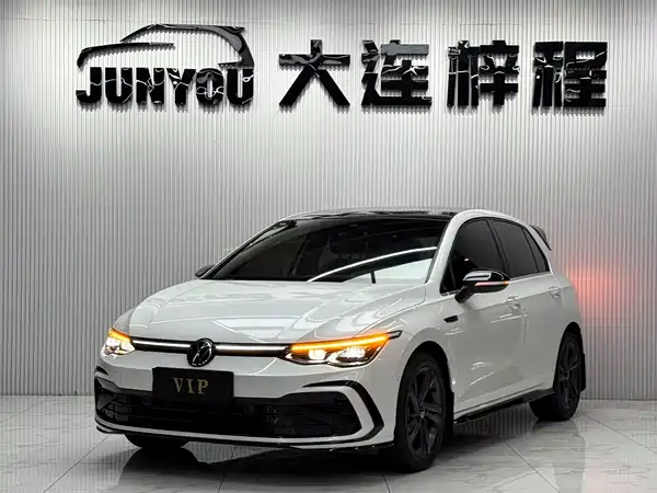 Volkswagen Golf 2022