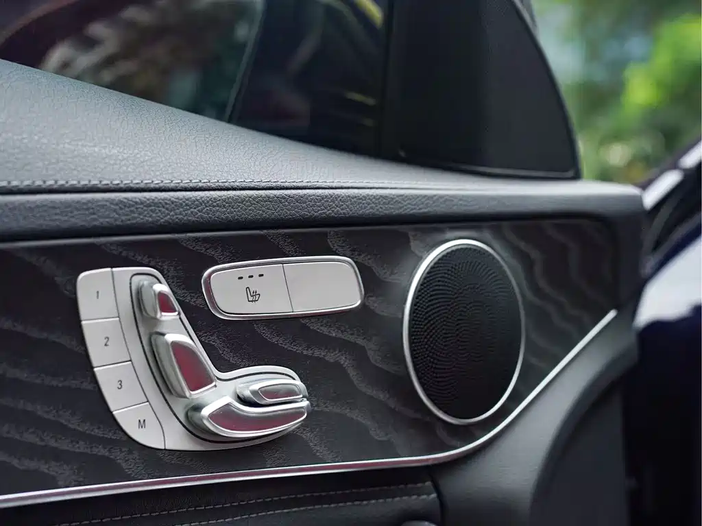 Mercedes-Benz C-Class 2020 — фото 16