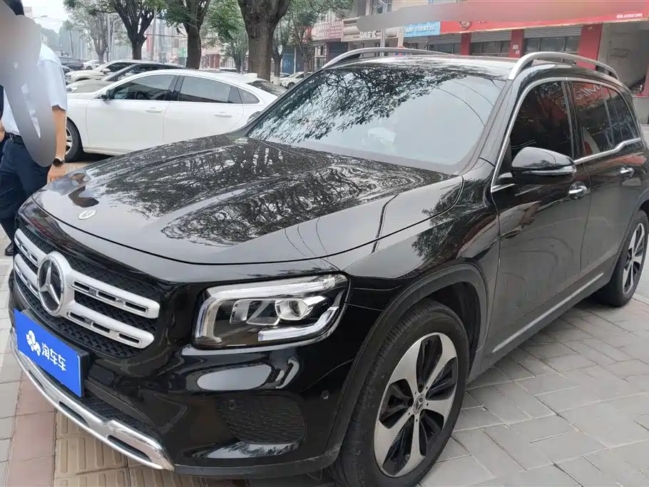 Mercedes-Benz GLB 2023