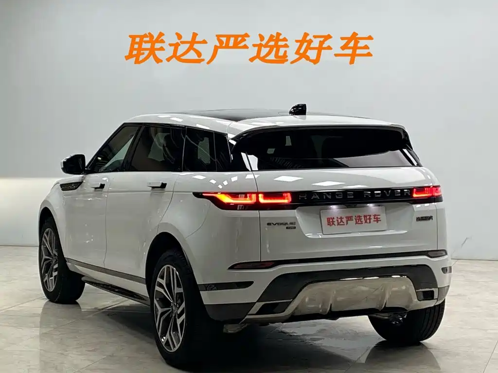 Land Rover Range Rover Evoque 2023 — фото 26