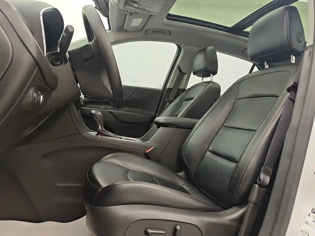 Chevrolet Equinox 2018 — фото 16