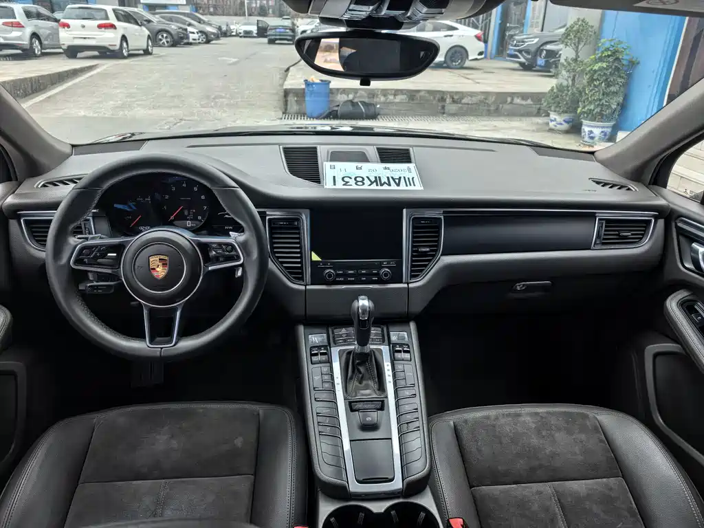 Porsche Macan 2016 — фото 15