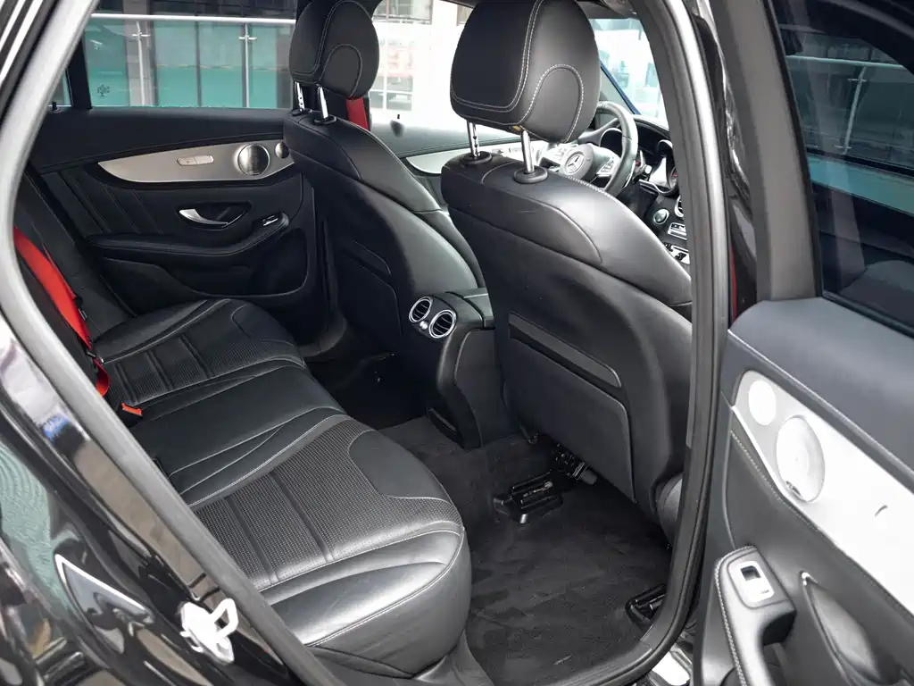 Mercedes-Benz GLC AMG 2018 — фото 20