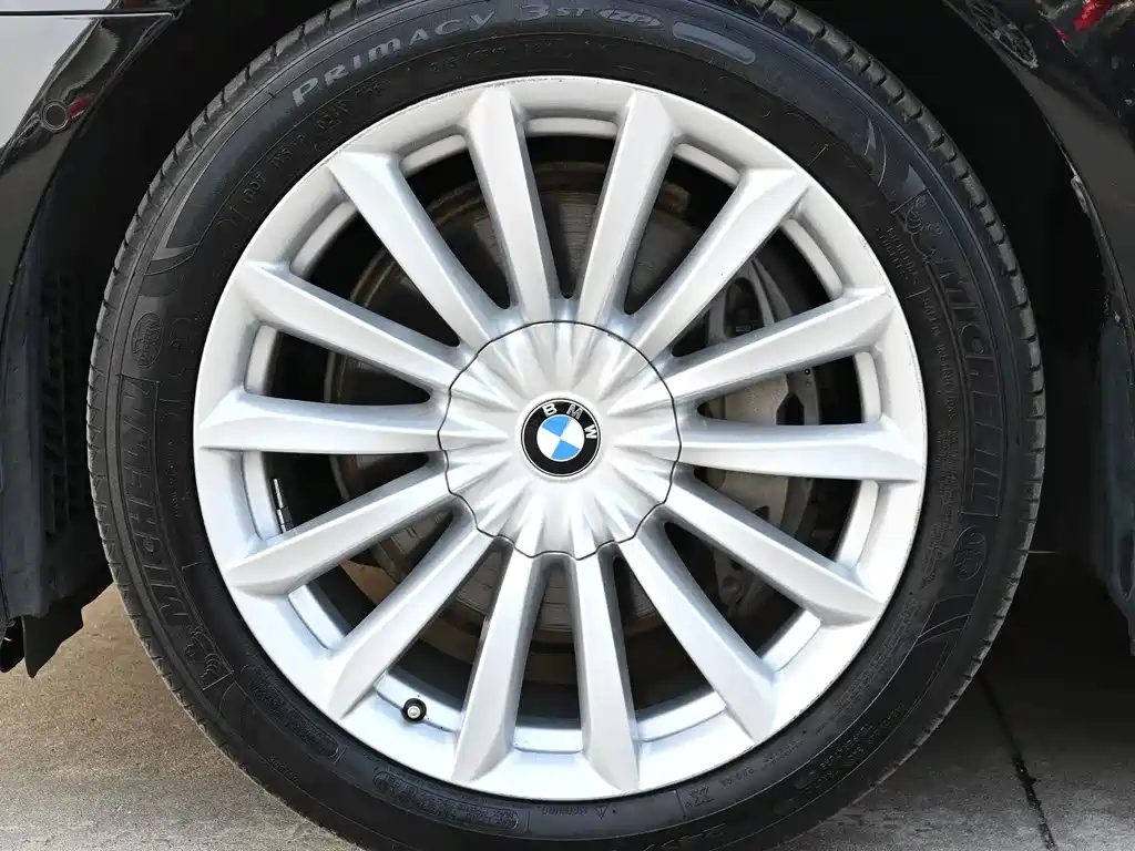 BMW 7 Series 2016 — фото 29