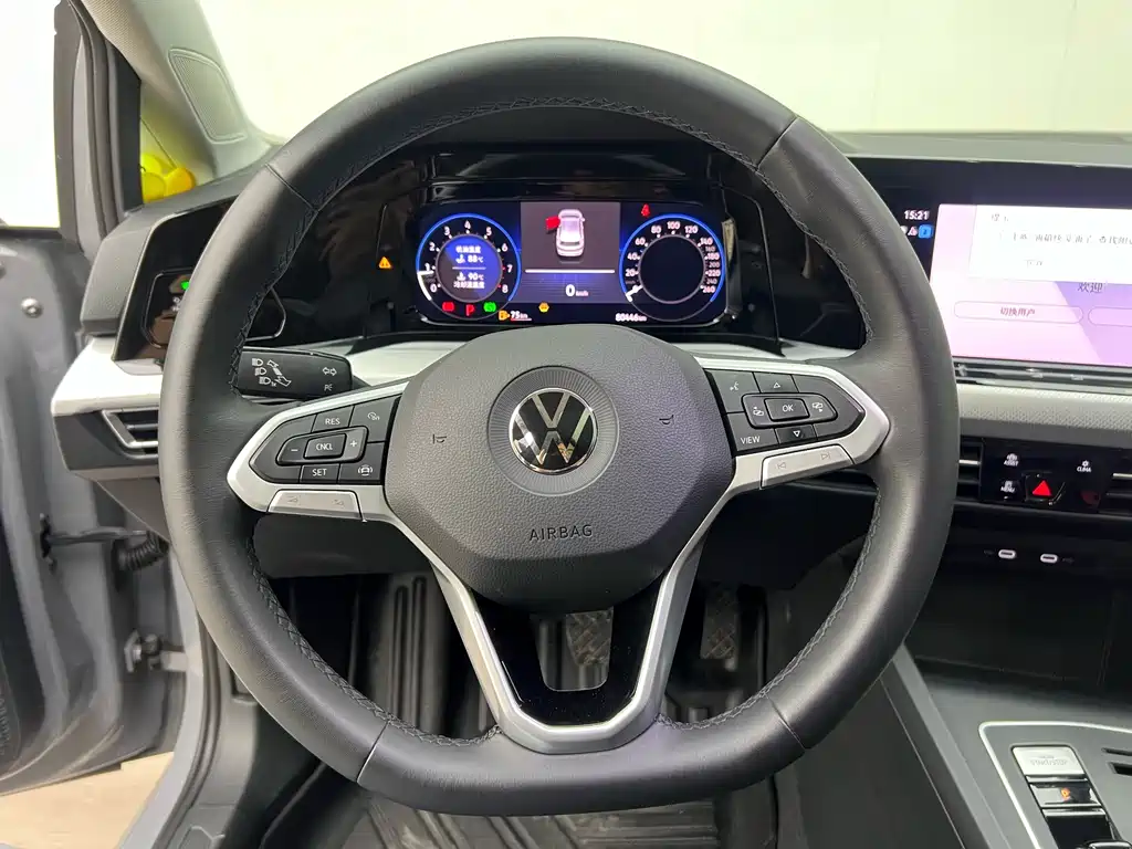 Volkswagen Golf 2022 — фото 18