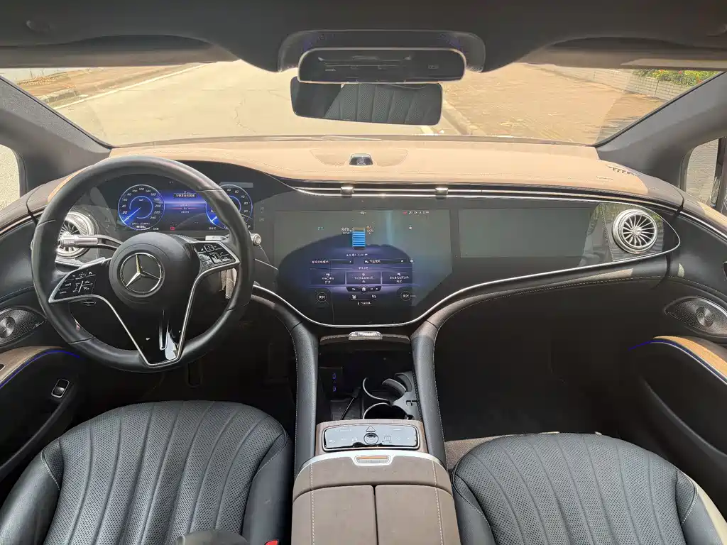 Mercedes-Benz EQS 2025 — фото 10