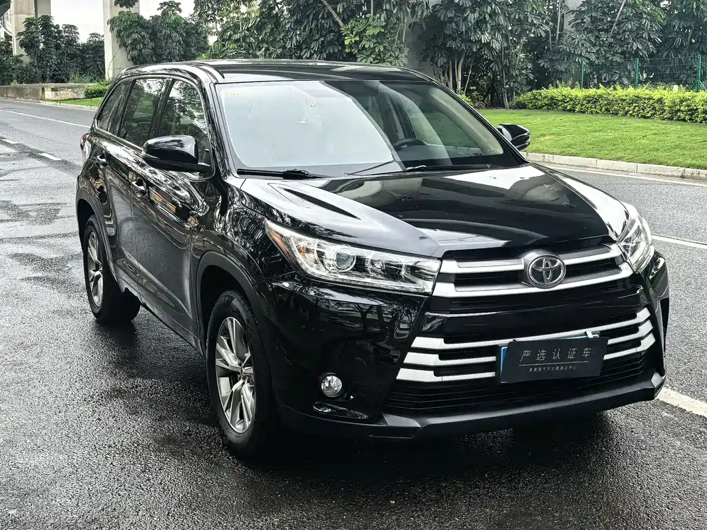 Toyota Highlander 2021 — фото 3