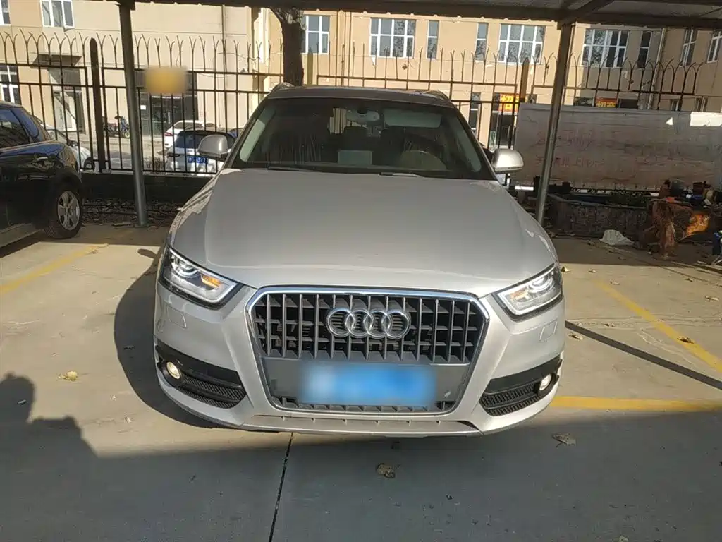 Audi Q3 2015 — фото 19