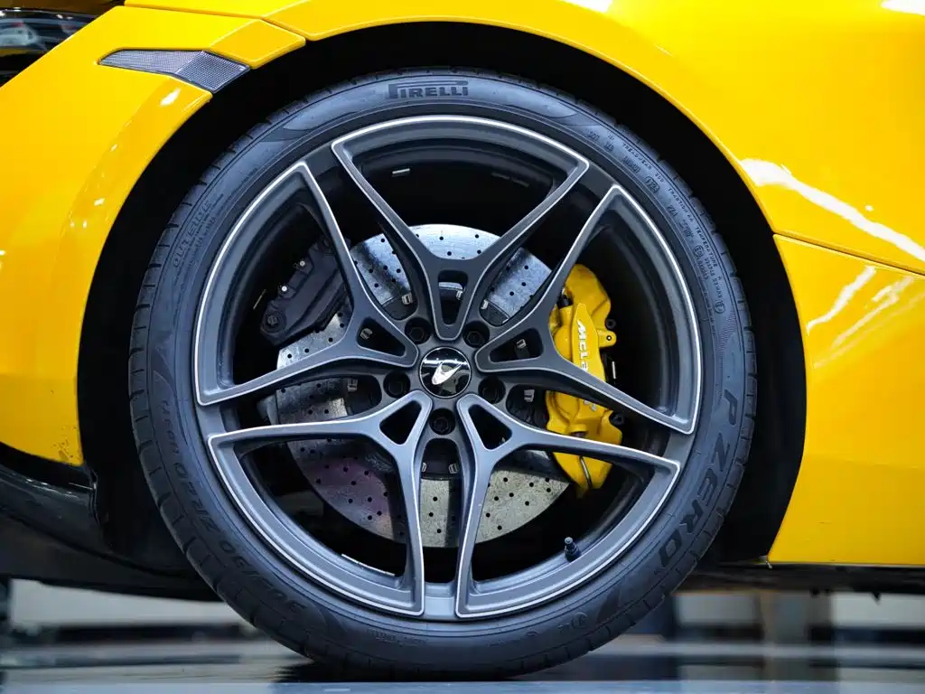 McLaren 720S 2018 — фото 11