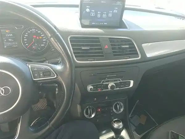 Audi Q3 2015